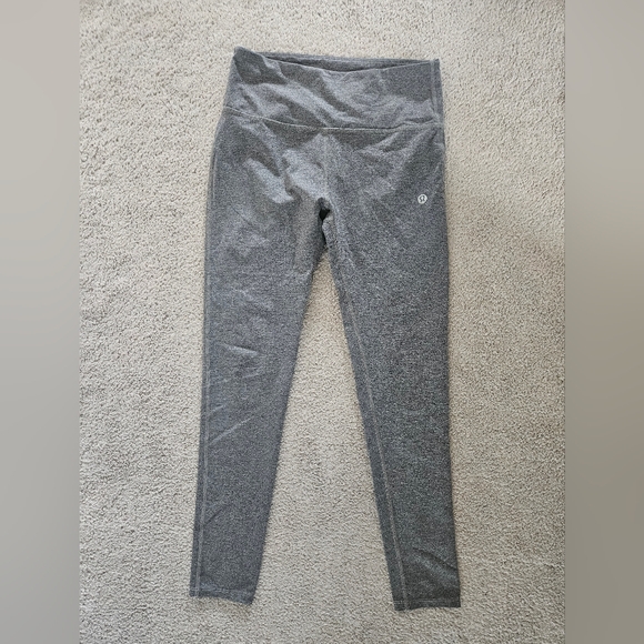 Lululemon Size 4 - Picture 5 of 6